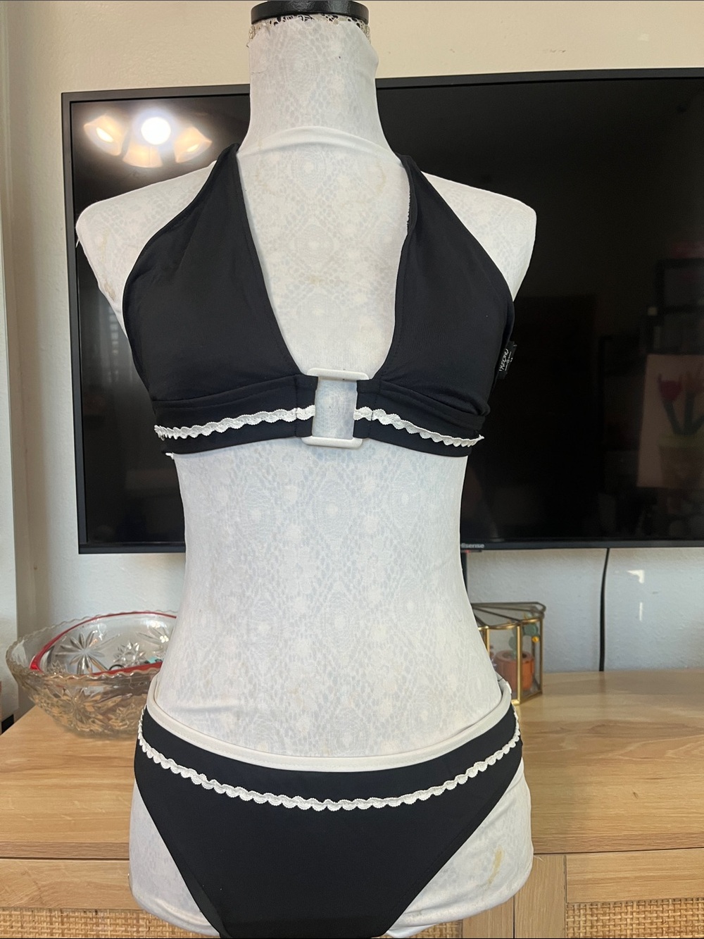 Mossino Black and white swimsuit